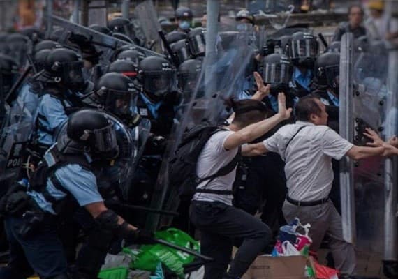 片／依從指引使用武力？國際特赦組織：香港警察違反國際人權法！