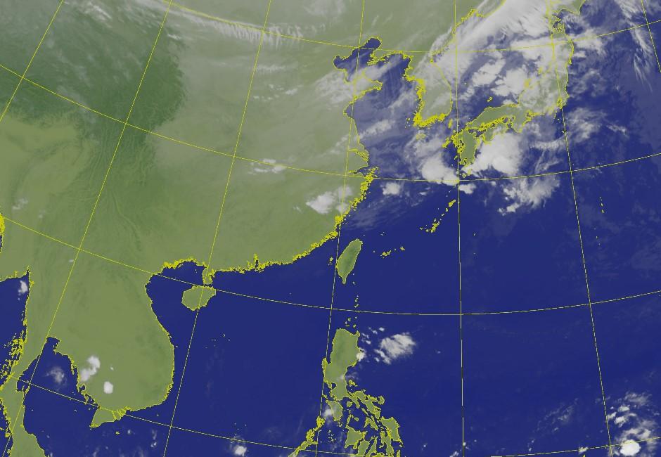 消失的冬天回來了！入冬首波冷空氣「挾雨來襲」　氣溫急凍10度、最低下探13度