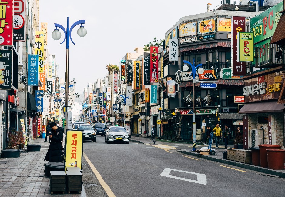 釜山飯店「住1晚+吃到飽」1200元　他嘆「台灣連車尾燈都看不到」！掀兩派論戰