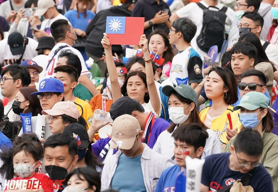 WBC棒球經典賽／「經典女孩」登上MLB官網！到底「台式應援」強在哪？網揭關鍵：這點很可怕