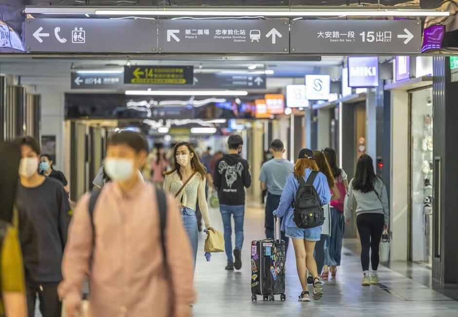 台北東區地下街怎麼走？地下街各出口、商家總整理！