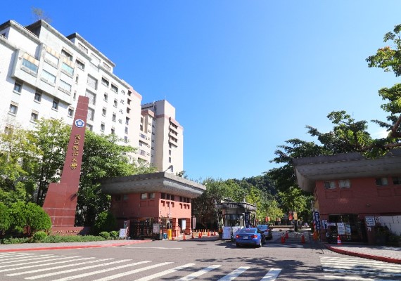 Facebook／國立政治大學 National Chengchi University（NCCU）