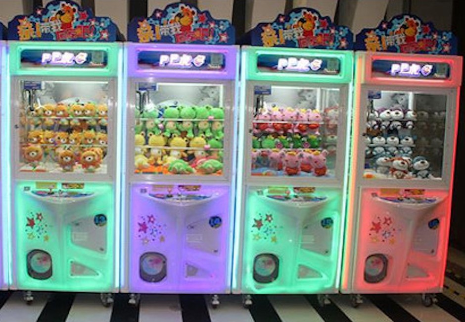 滿街氾濫的夾娃娃機到底有多好賺?讓網友算給你看!