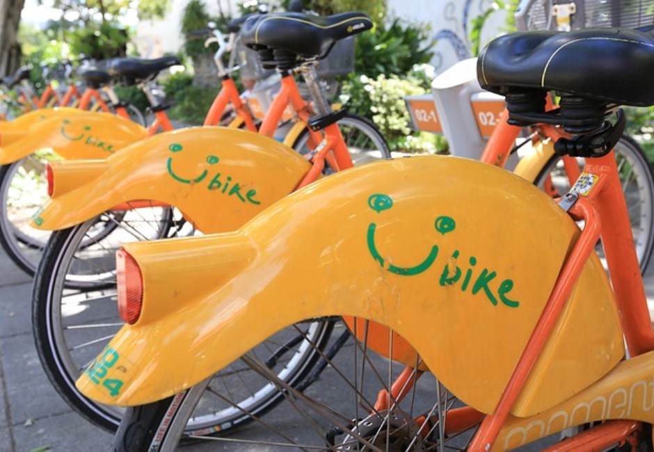 影/騎錯Ubike根本等於自殘!他找到「完美椅墊」後一招秒解