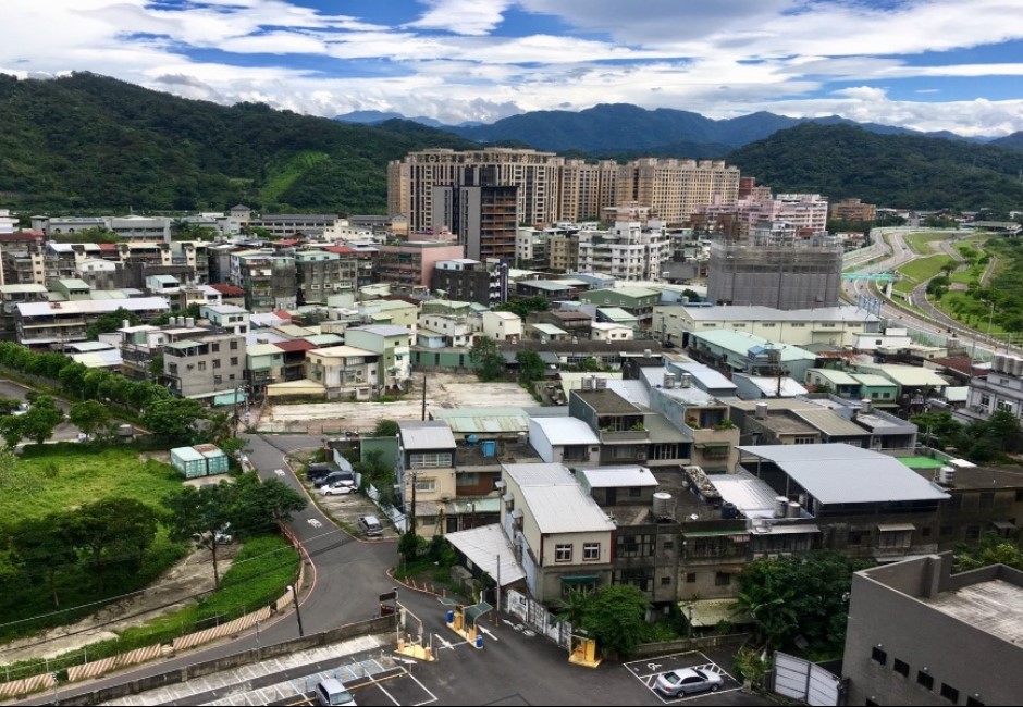 買新房「空間大v.s.學區好」怎麼選?網友秒選:這絕對完勝