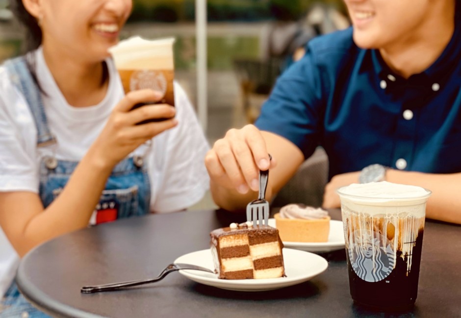 星巴克七夕第二杯77折!情人節連鎖咖啡「優惠懶人包」在這