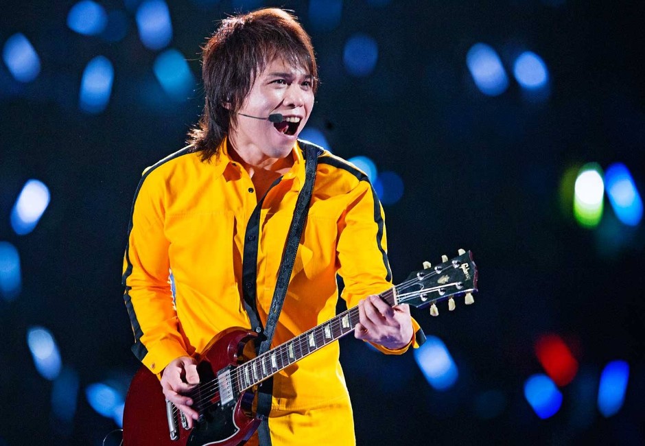 伍佰到底神在哪?鄉民專業文被推爆 「愛情限時批」當年竟然被退貨