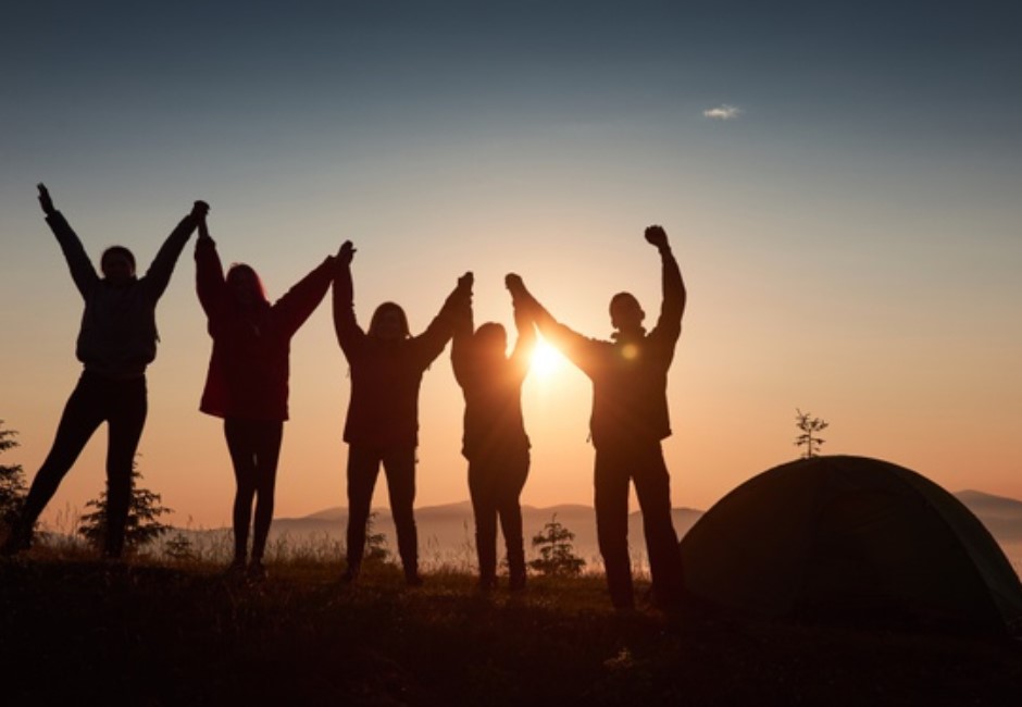 憋不住想出門玩了!民眾手刀衝合歡山松雪樓七月份「訂房全滿」