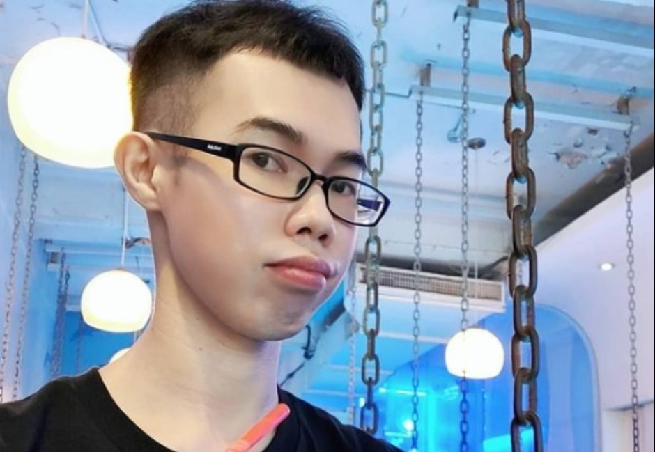 自認像「流氓教授」 鄧佳華一周掰了日月光 曝閃辭心情、網紅夢