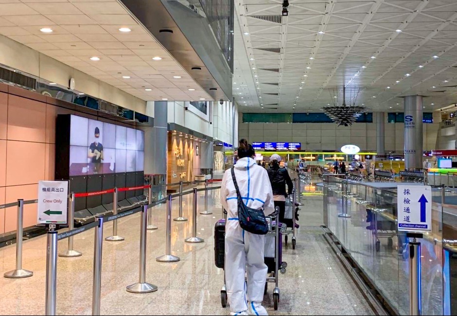 不用再等PCR! 6/1起入境者唾液篩檢即可離開機場