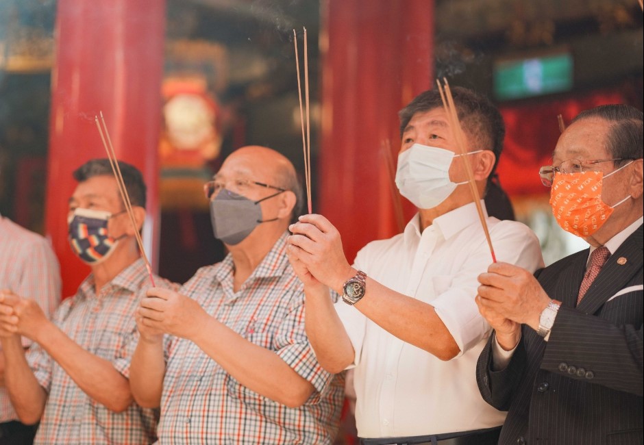 執法過當?民眾向陳時中陳情遭架走 藍議員:總統級維安浪費警力