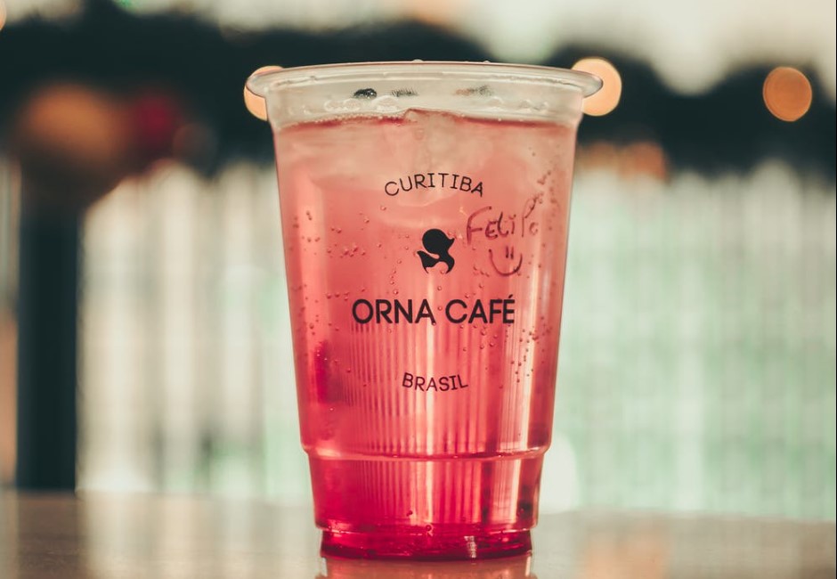 限塑政策太過頭?北市12月起禁一次性塑膠杯 餐飲業者陷經營危機嗆:本末倒置