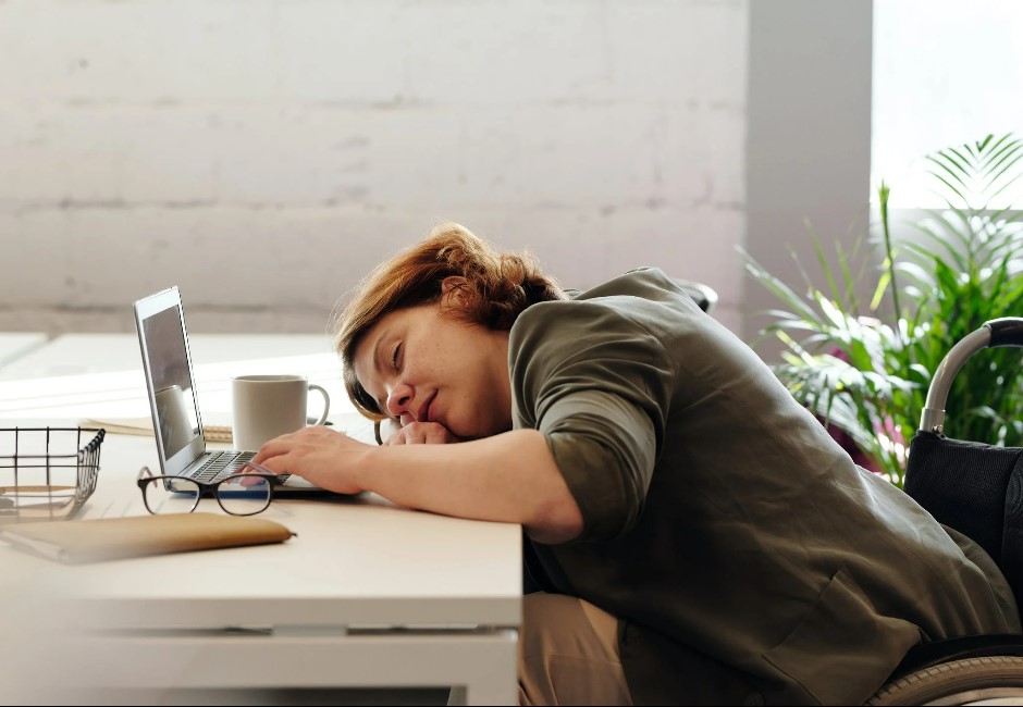 不爽不要做?真的不多做!「安靜離職」風潮激發年輕人強烈共鳴