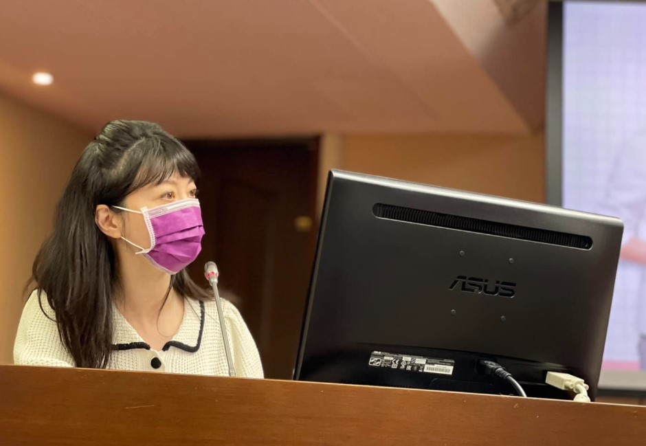 「網路側翼豬隊友!」高嘉瑜嘲諷:只能在自己的同溫層取暖