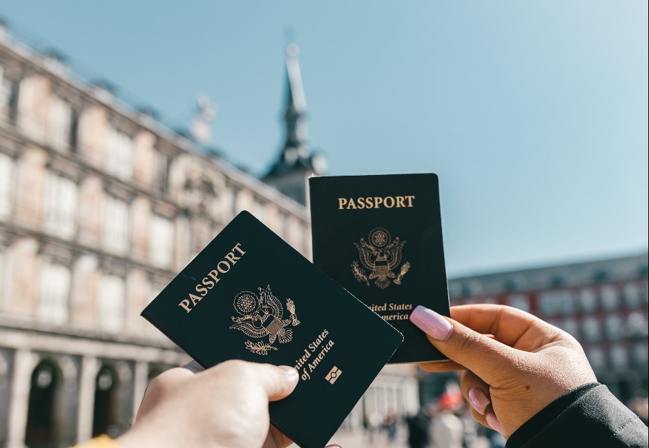 出國會讓同事知道嗎?上班族一面勸:不要講!可省1麻煩