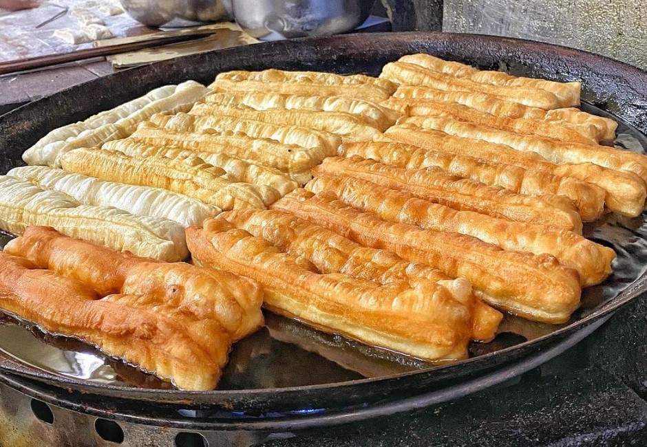 別只想到「阜杭豆漿」!盤點5家知名排隊早餐店 「豆漿+油條最強組合」吃得超過癮