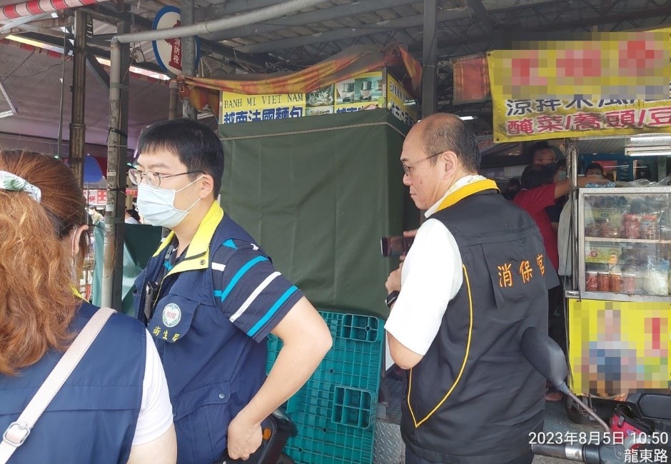 中壢忠貞市場「越南法國麵包食品中毒」聲量近萬!桃市府衛生局開罰54萬 網見1細節喊:竟然有保險