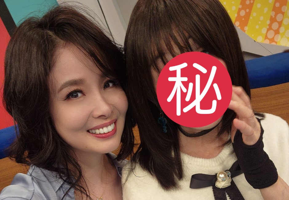 蔡閨大變身!「摘下眼鏡+黑直髮」改造前後對比照出爐