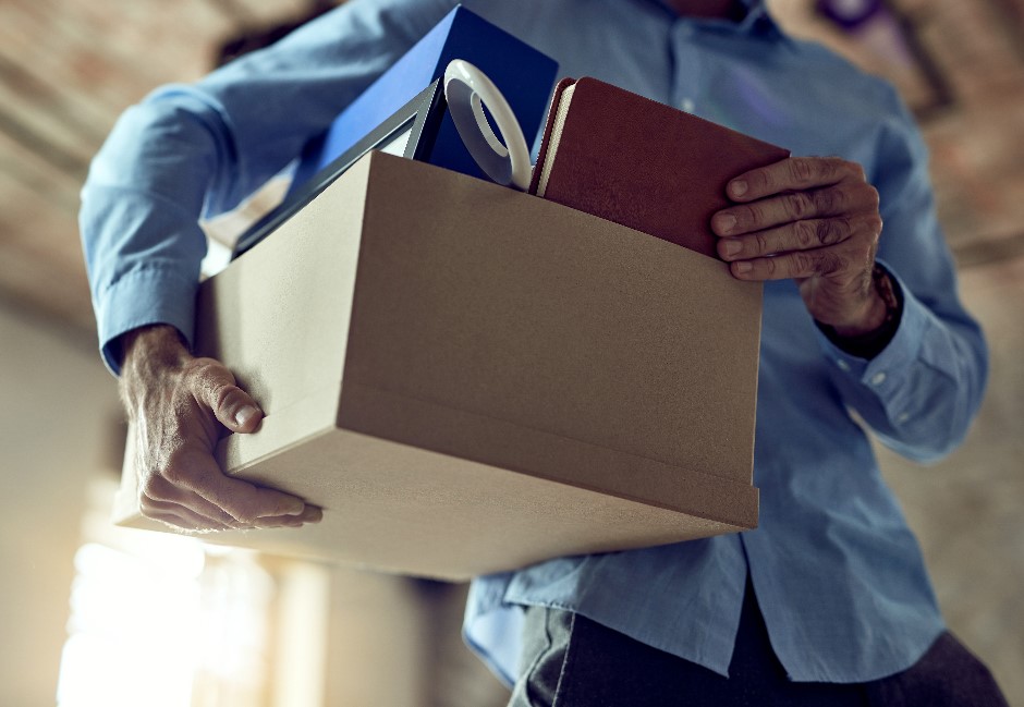 年終獎被扣都想跑路?年前轉職風開吹!欲跳槽人數再破11年記錄