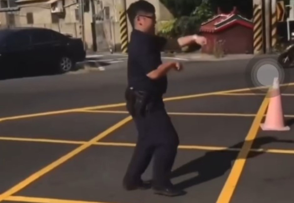 不幹的最大?彰化脫序警「屁股點仙女棒」自嗨 最新懲戒出爐