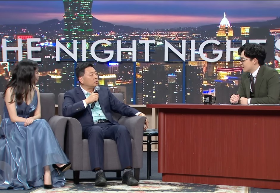 懶人包/《賀瓏夜夜秀》中國記者王志安歧視身障候選人!賀瓏、Albee訕笑 3政黨、7贊助商譴責曝光