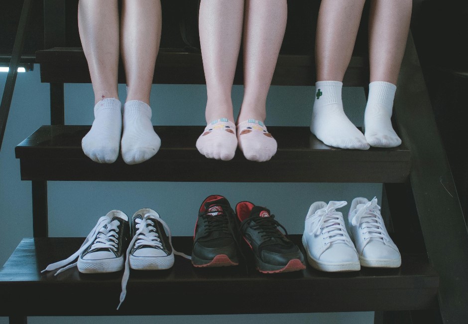 以前都老人在穿?New Balance翻紅5大原因曝光 年輕人都有一雙「327」