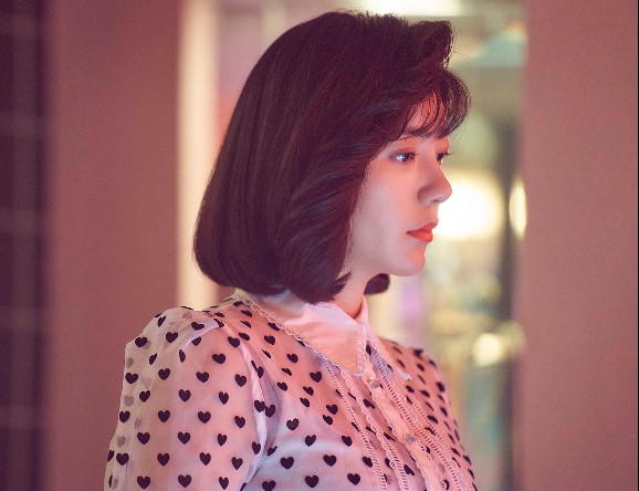 Facebook/華燈初上