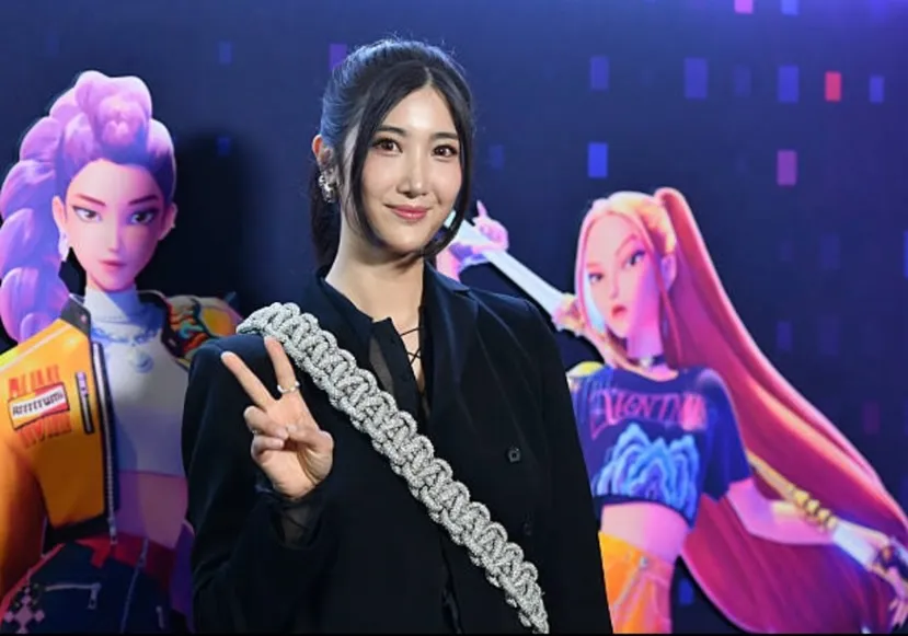 〈Golden〉誰唱的?三位歌手聲線賦予歌曲生命