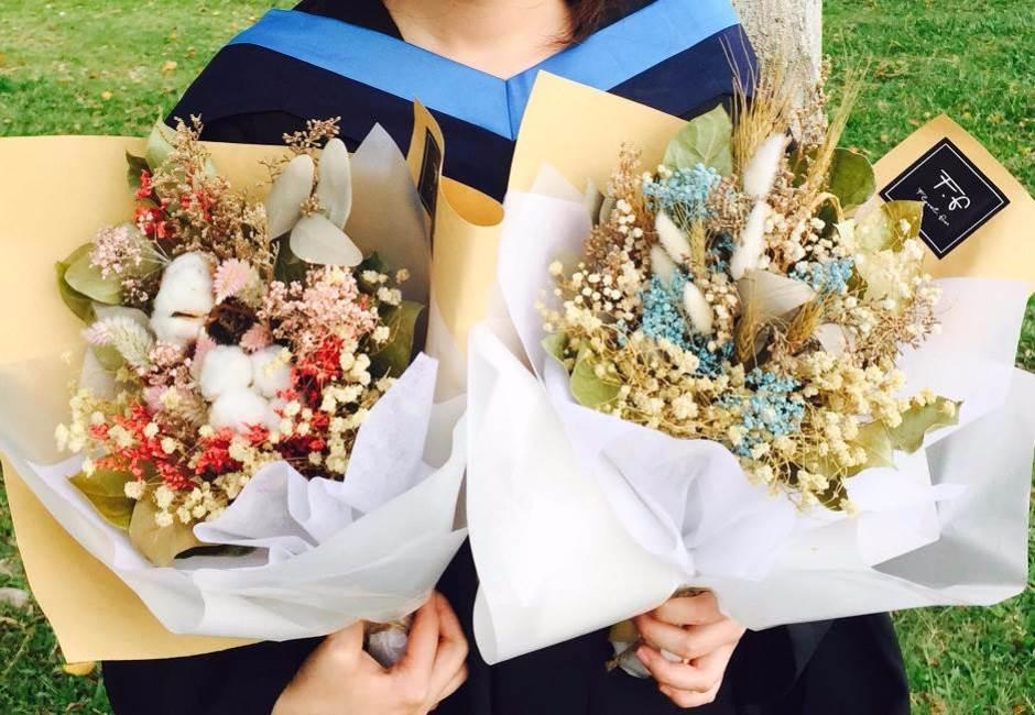 畢業季還在送鮮花就落伍了！這5種禮物直接送進女生心坎裡！