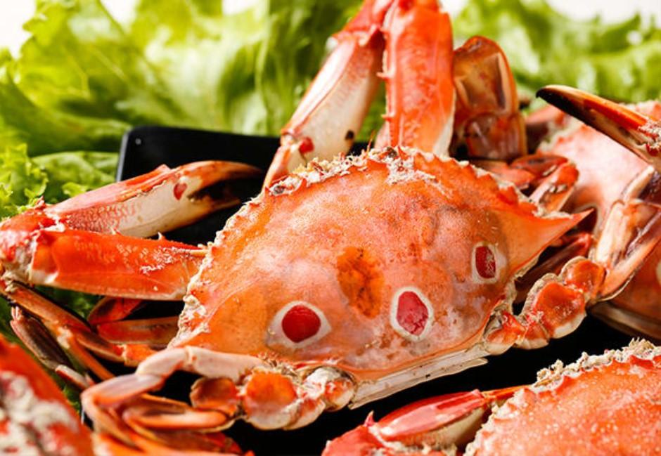 「壓肚子空空的就慘了！」專家教你一招挑飯店級的螃蟹