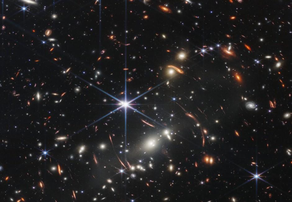 圖／韋伯望遠鏡超清晰宇宙全彩照曝！拍下138億年前古老光影